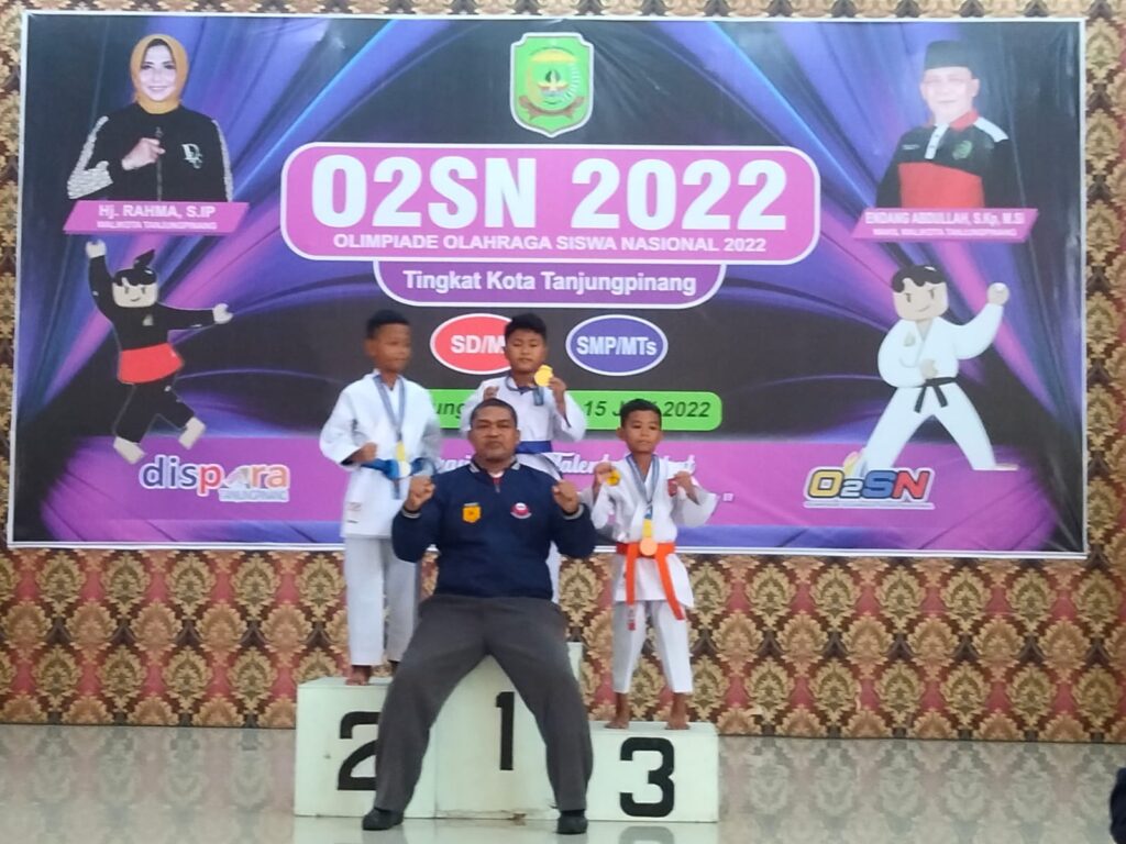 fitriadi juara 1 o2sn karate tanjungpinang 2022